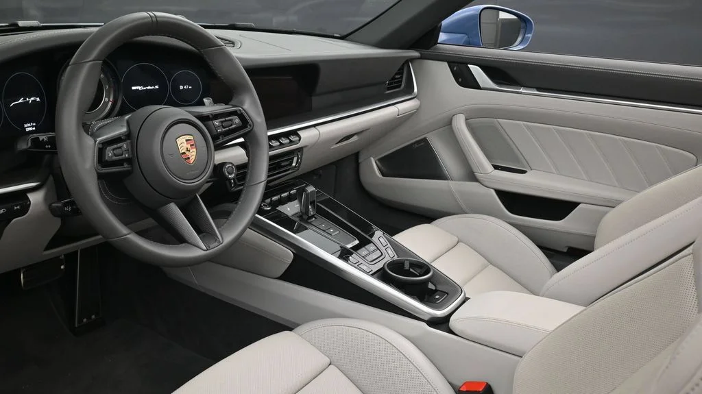 Used 2025 Blue Porsche Turbo image 9