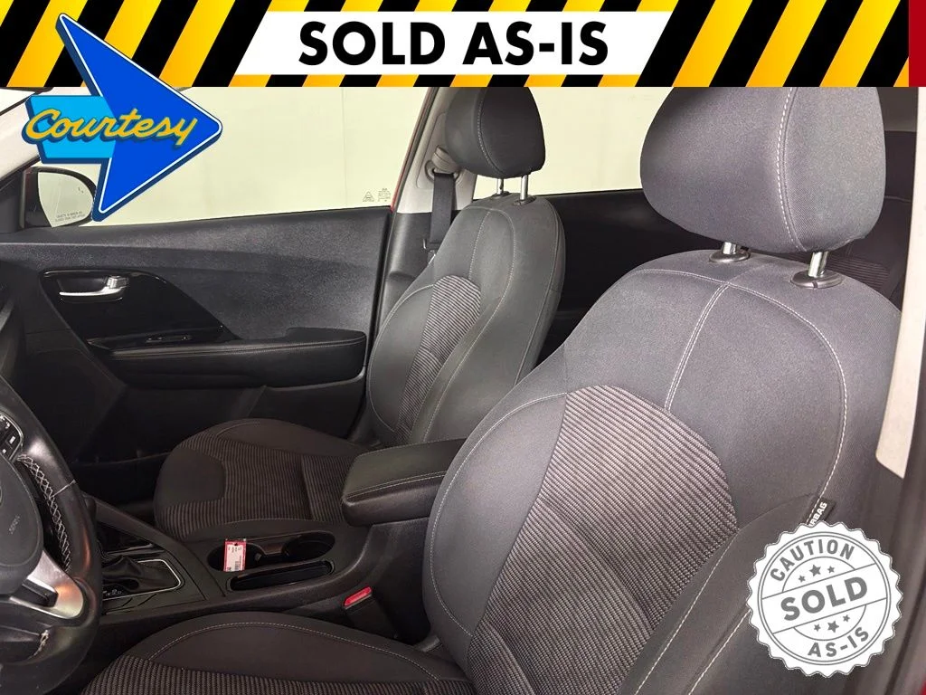 Used 2021 Red Kia LXS image 19