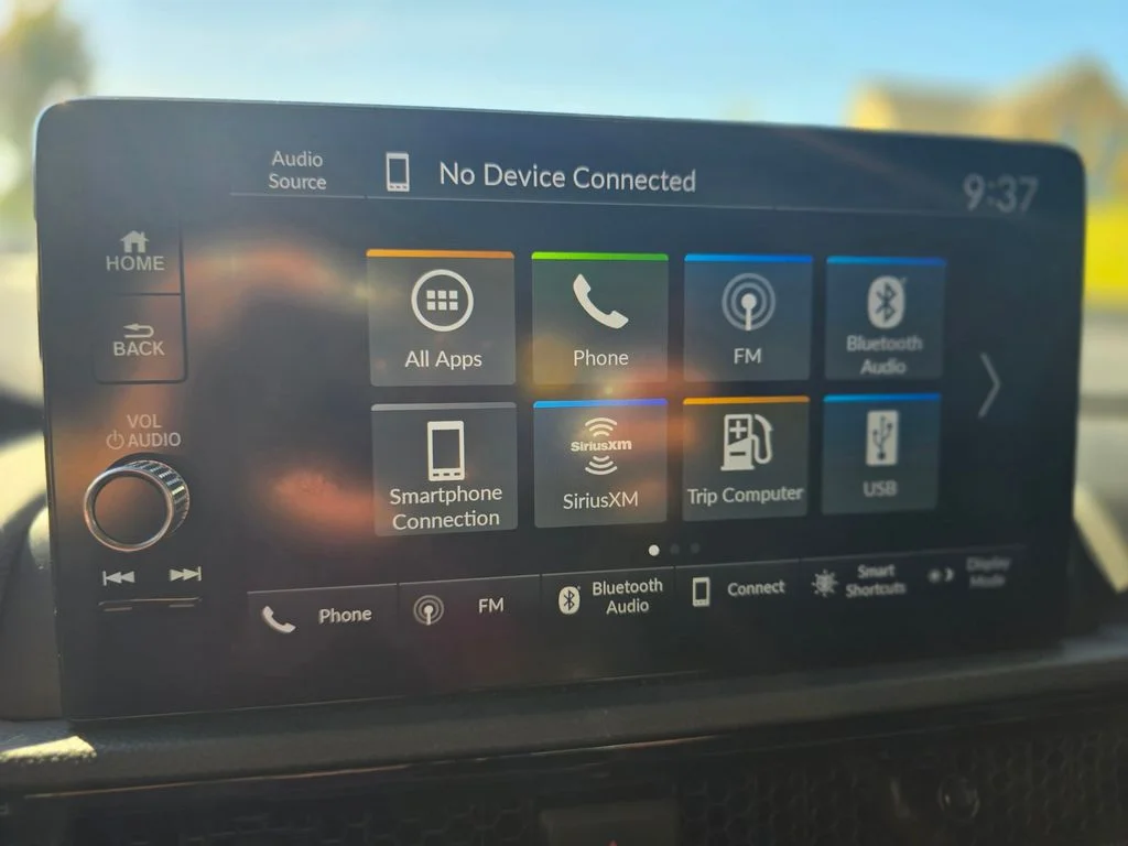 Used 2025 White Honda EX-L image 31
