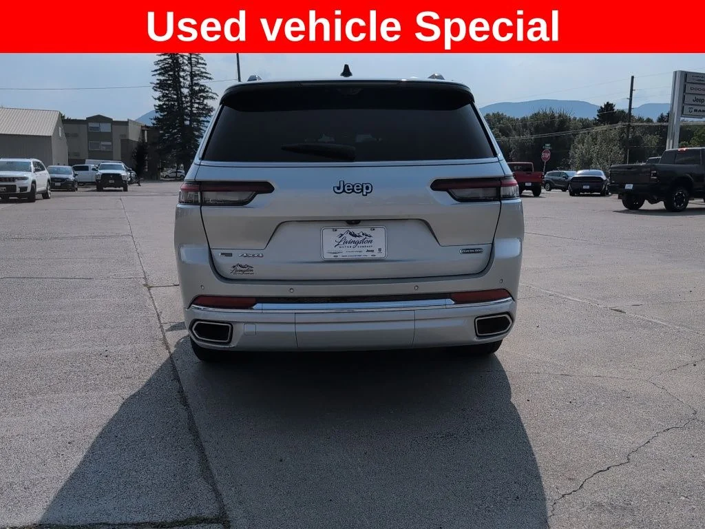 Used 2022 Silver Jeep Overland image 8