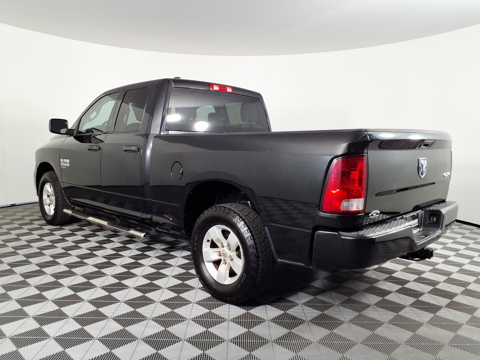 Certified Used 2019 Brilliant Black Crystal Pearlcoat Ram Express image 6