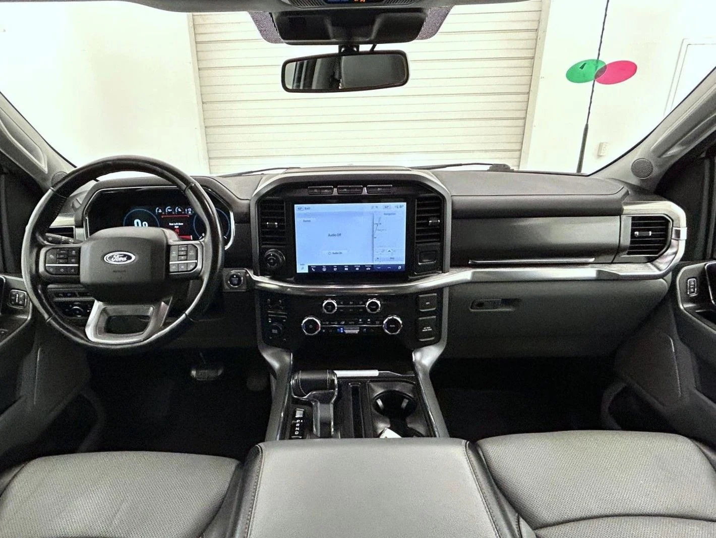Used 2022 White Ford Lariat image 13
