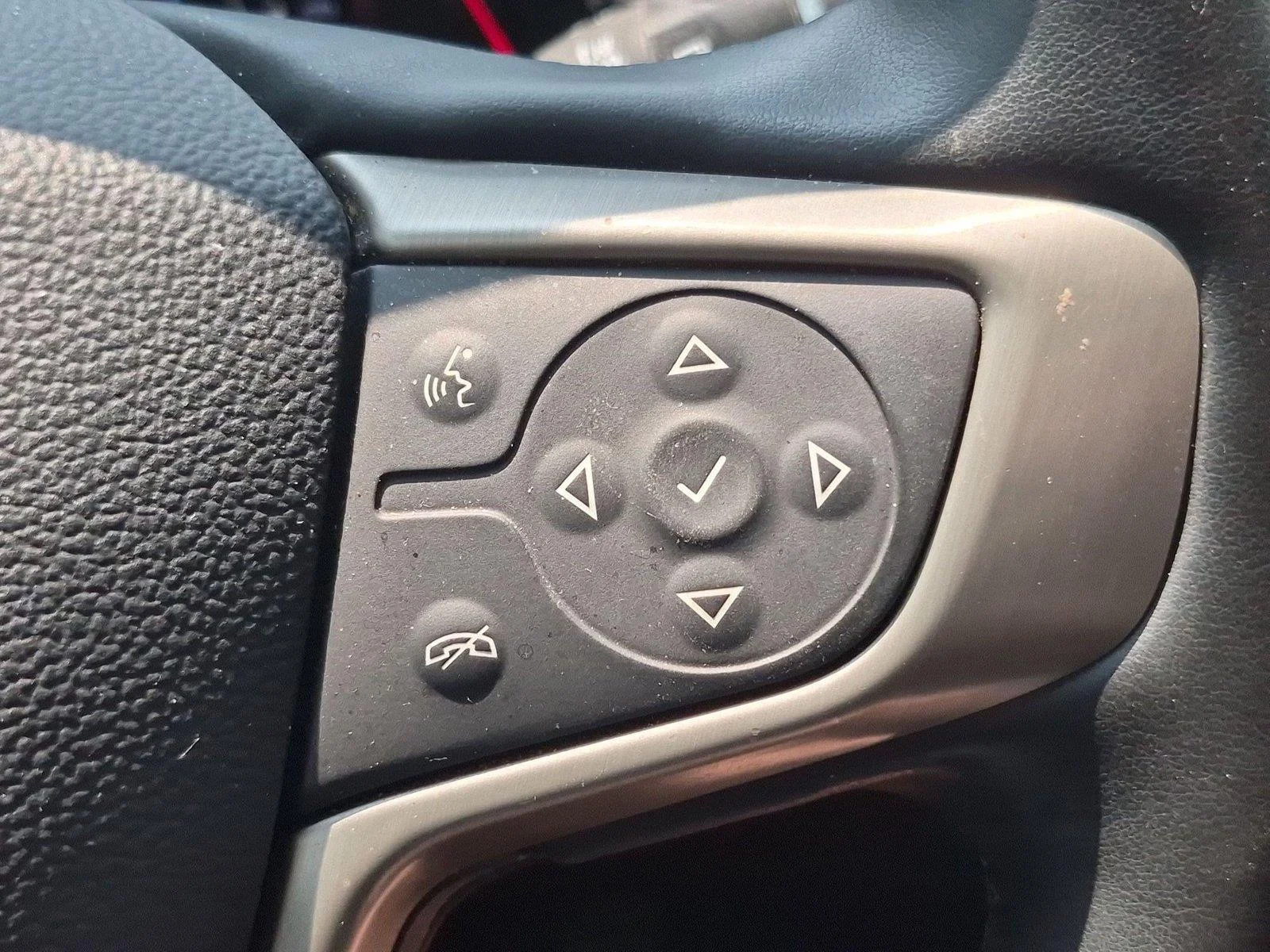 Used 2023 Ebony Twilight Metallic GMC Denali image 21