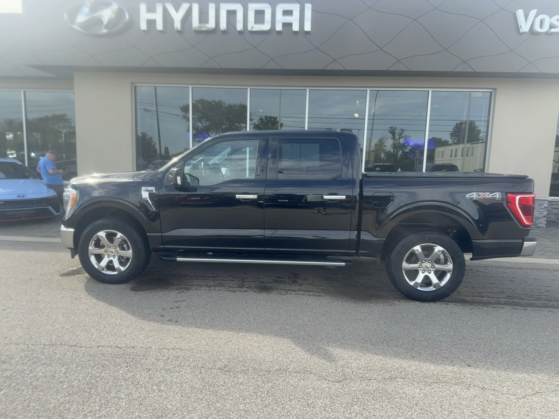 Used 2023 Agate Black Ford XLT image 7