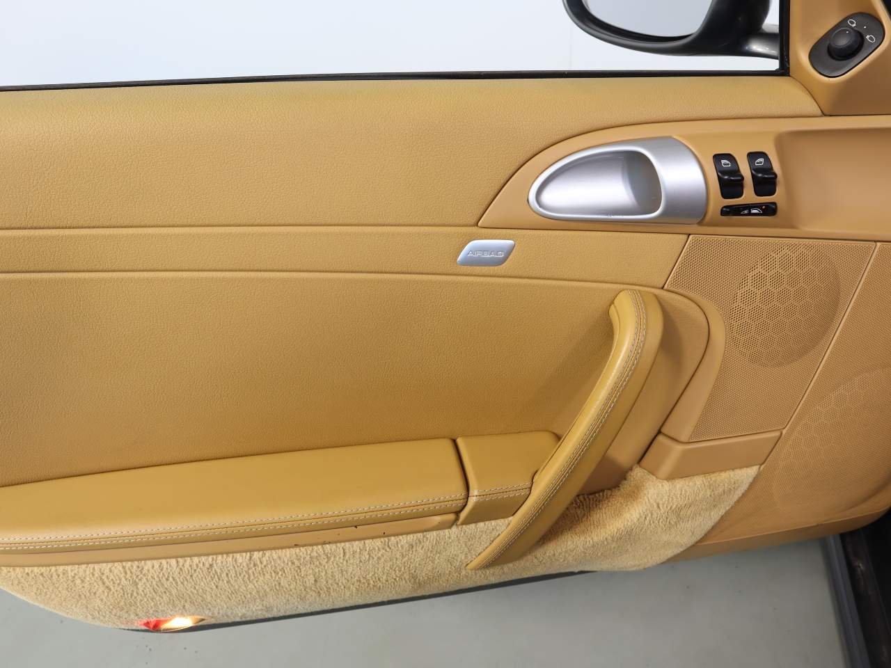 Used 2007 Grey Porsche Carrera S image 22