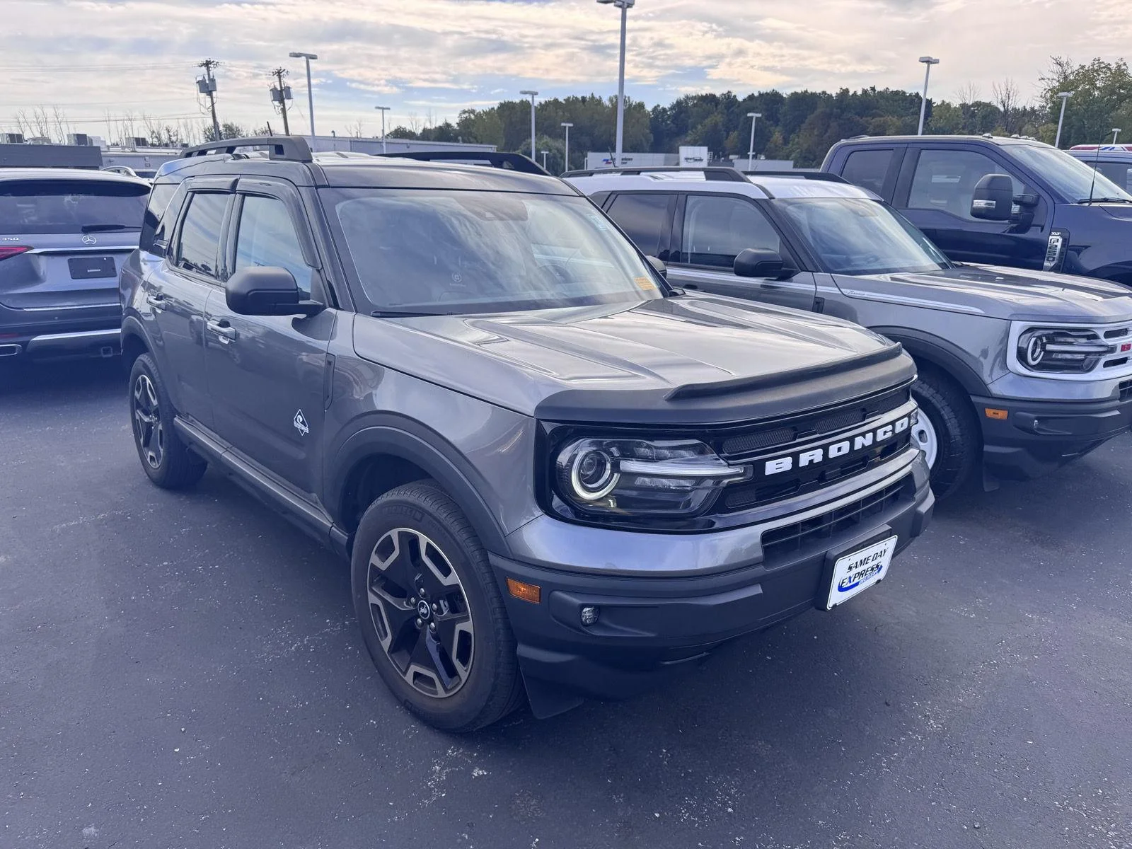 Used 2022 Carbonized Gray Ford Outer Banks image 3