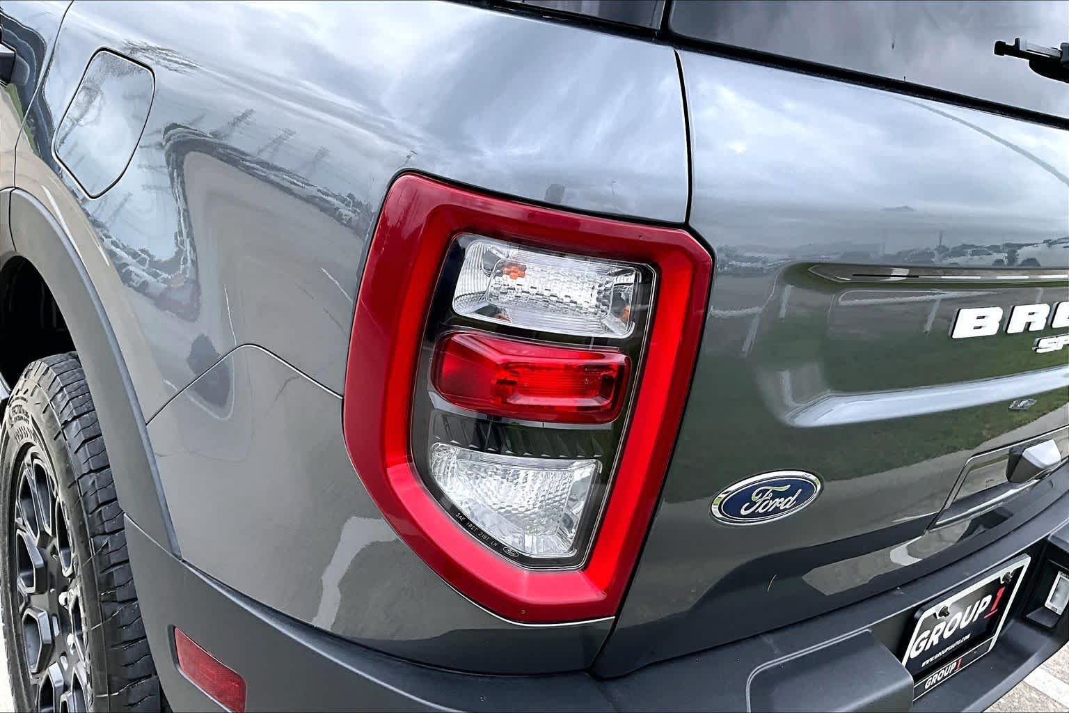 Used 2025 Carbonized Gray Metallic Ford Badlands image 28