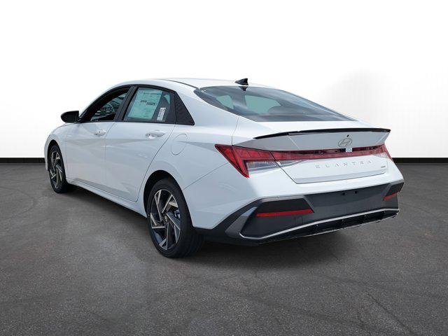2025 Hyundai Elantra Blue - Photo 3