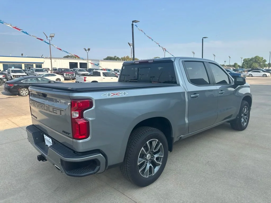 Used 2023 Gray Chevrolet RST image 33