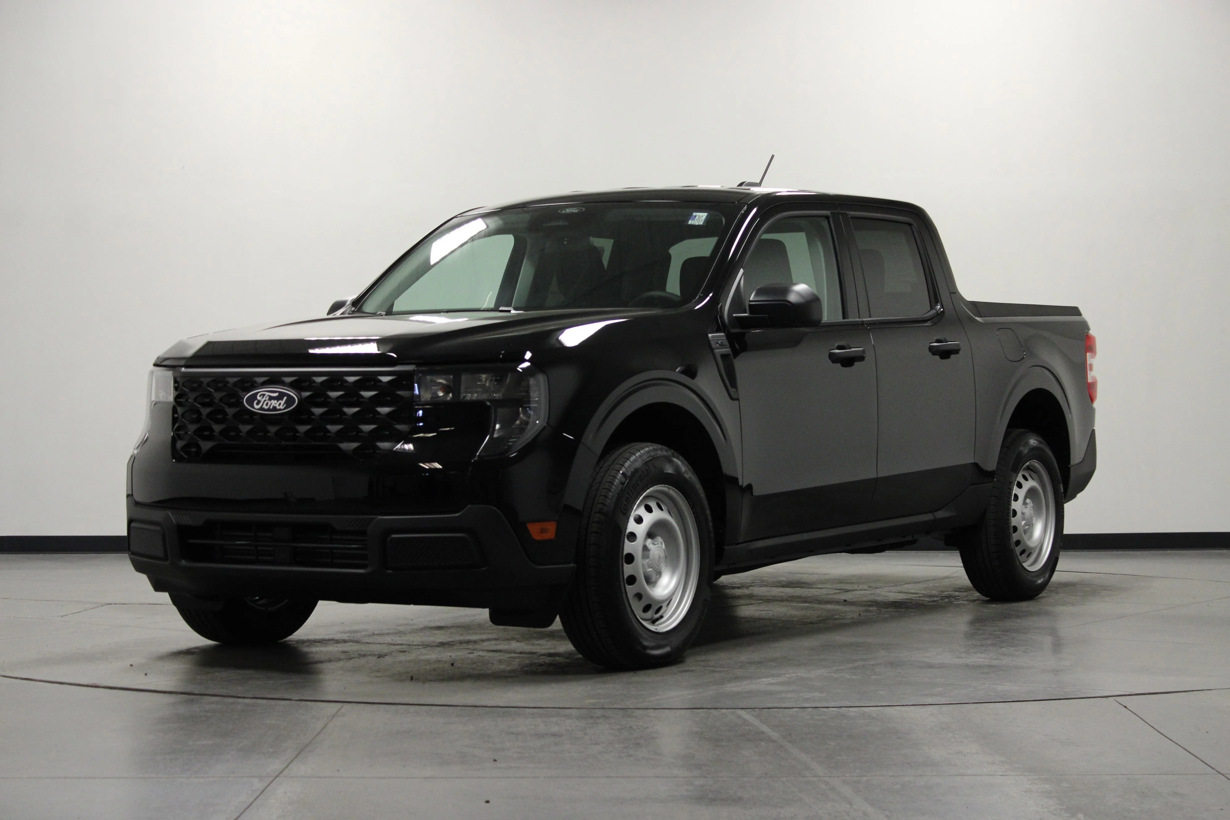 New 2026 Shadow Black Ford XL image 8