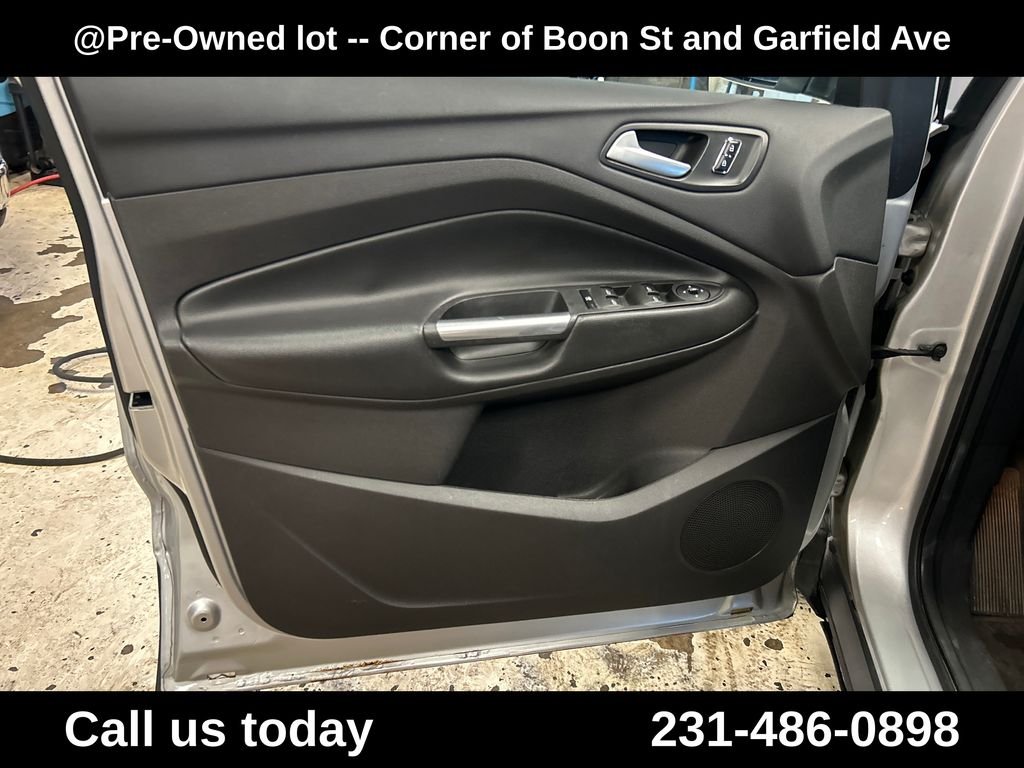 Used 2016 Silver Ford SE image 15