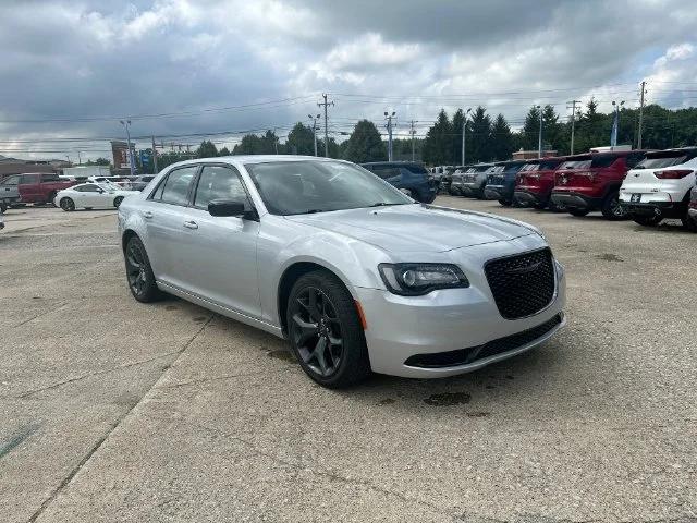 Used 2023 Silver Chrysler Touring image 19