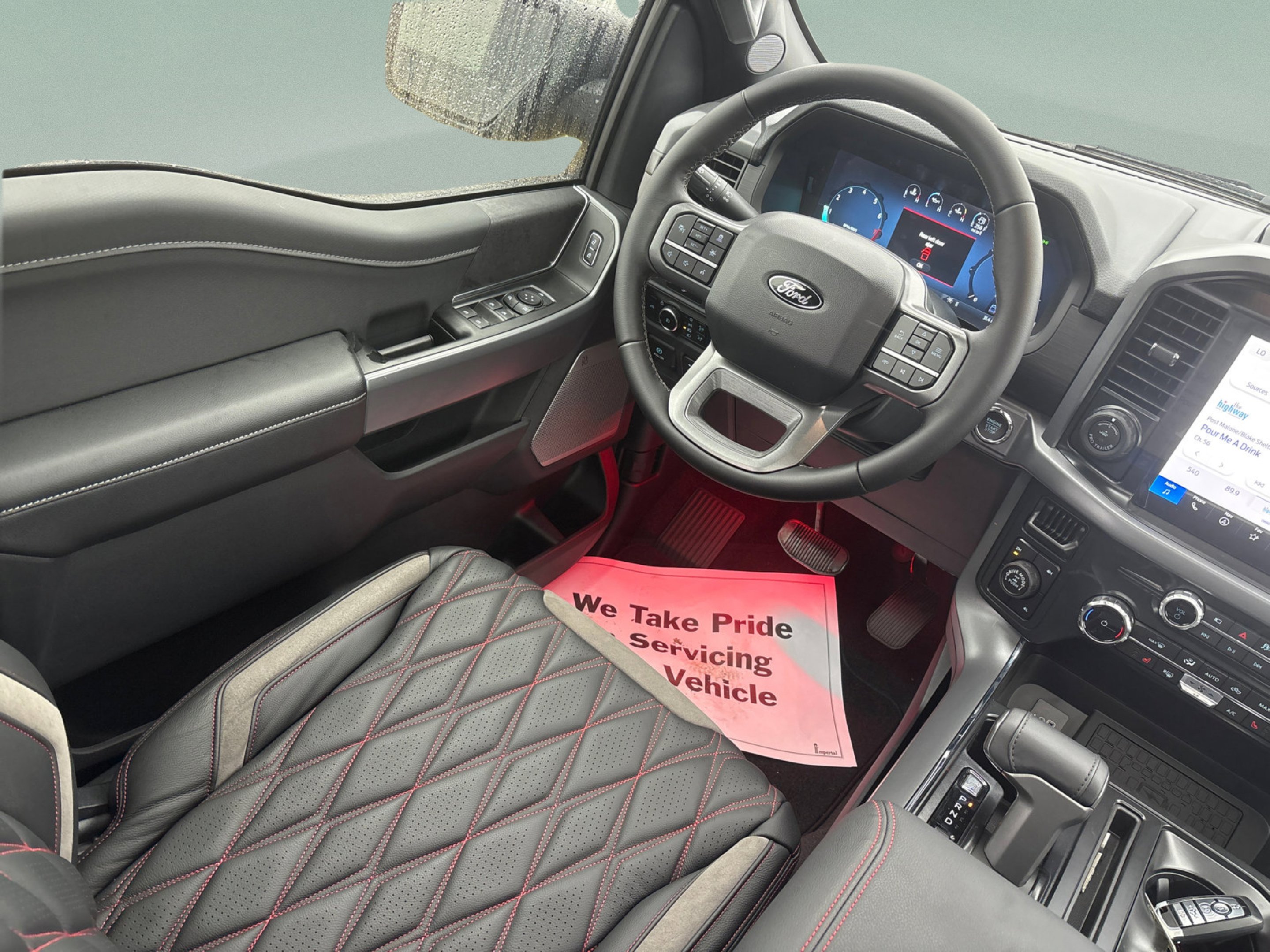 New 2026 Agate Black Metallic Ford XLT image 14