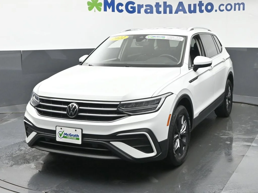 Used 2022 White Volkswagen 2.0T SE image 22