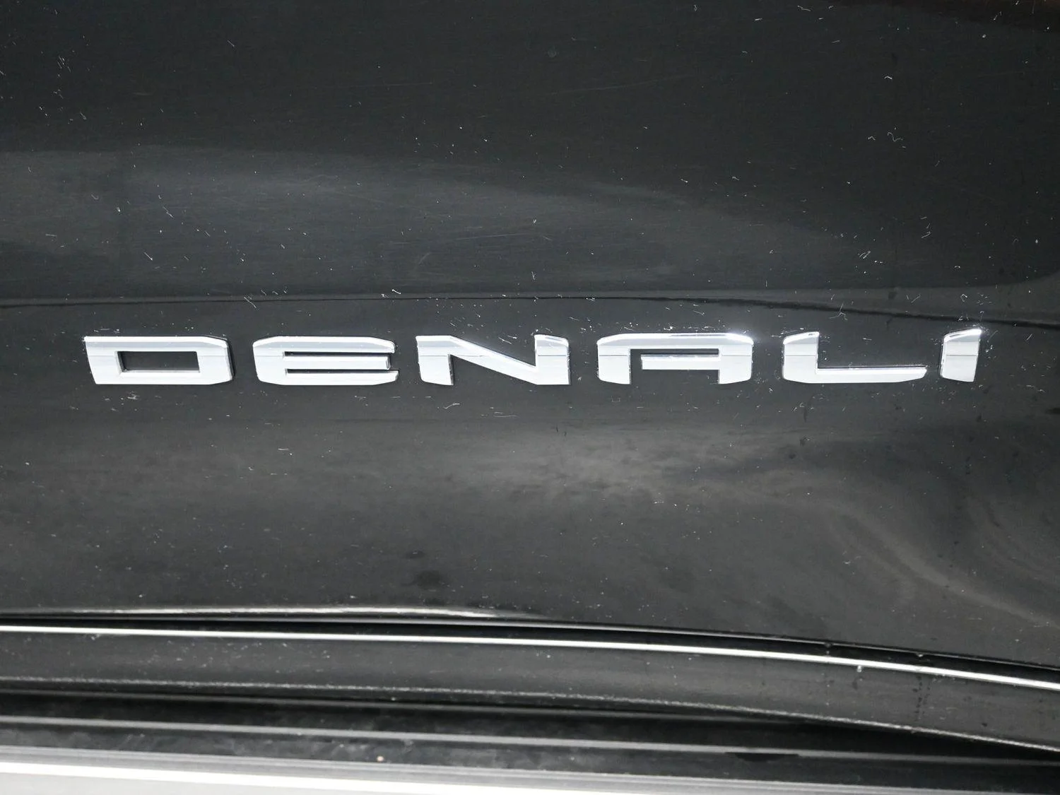 Used 2023 Onyx Black GMC Denali image 7