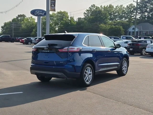 Used 2024 Blue Ford SEL image 13