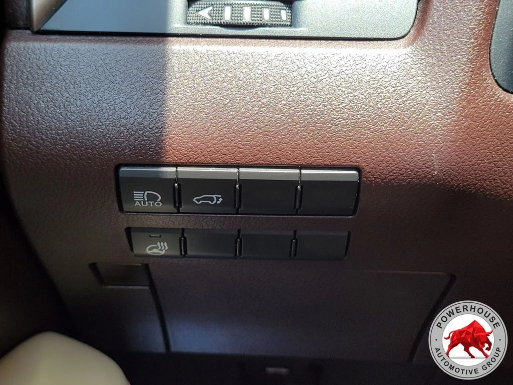 Used 2017 Silver Lexus 350 image 28