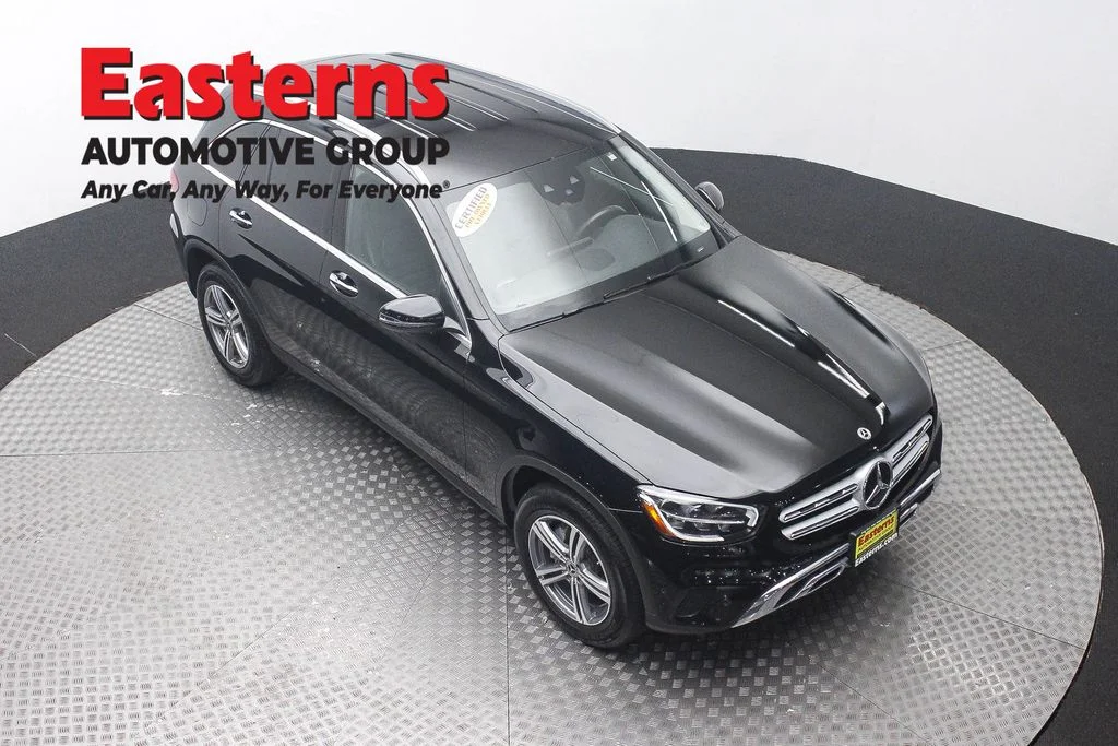 Used 2021 Black Mercedes-Benz GLC 300 image 3