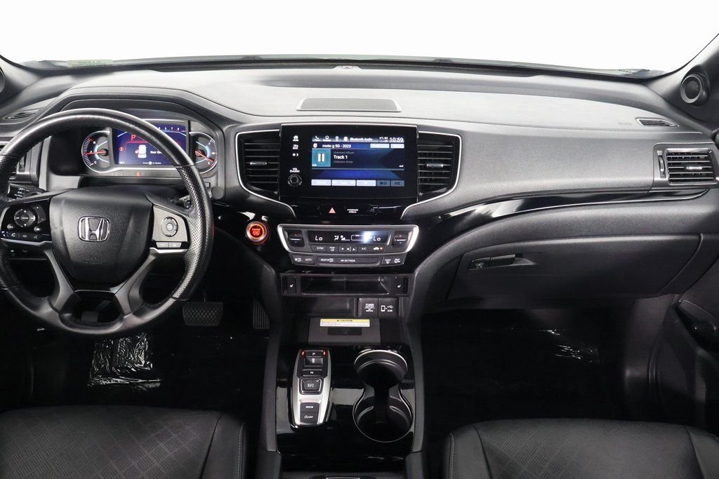 Certified Used 2019 White Diamond Pearl Honda Touring image 8