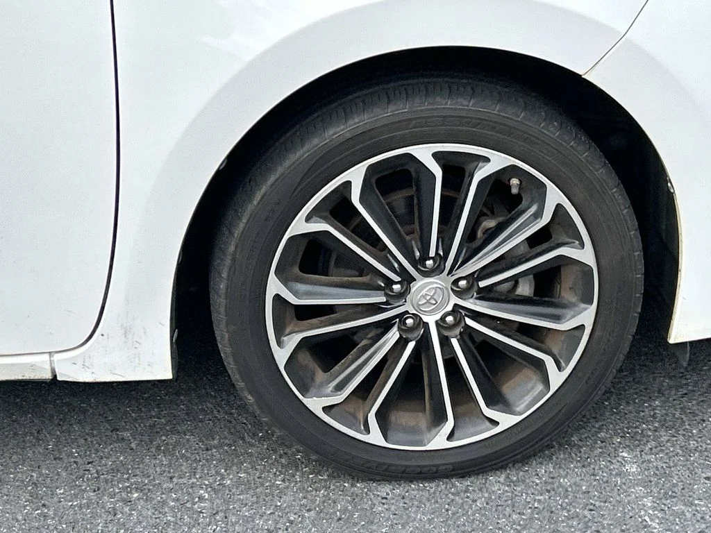 Used 2016 White Toyota S Premium image 10
