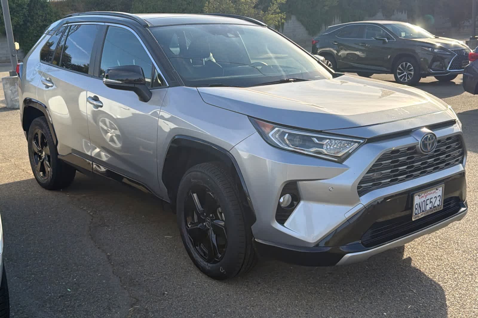 Used 2019 Silver Sky Metallic w/Black Roof Toyota Hybrid XSE image 3