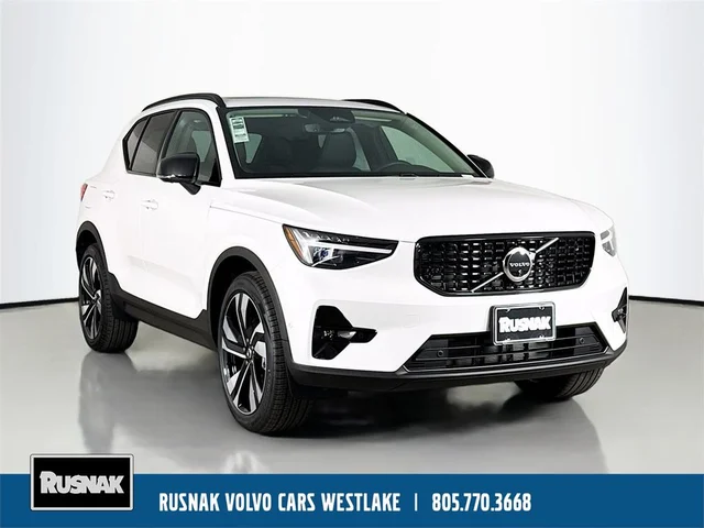 2026 Volvo XC40 B5 Ultra