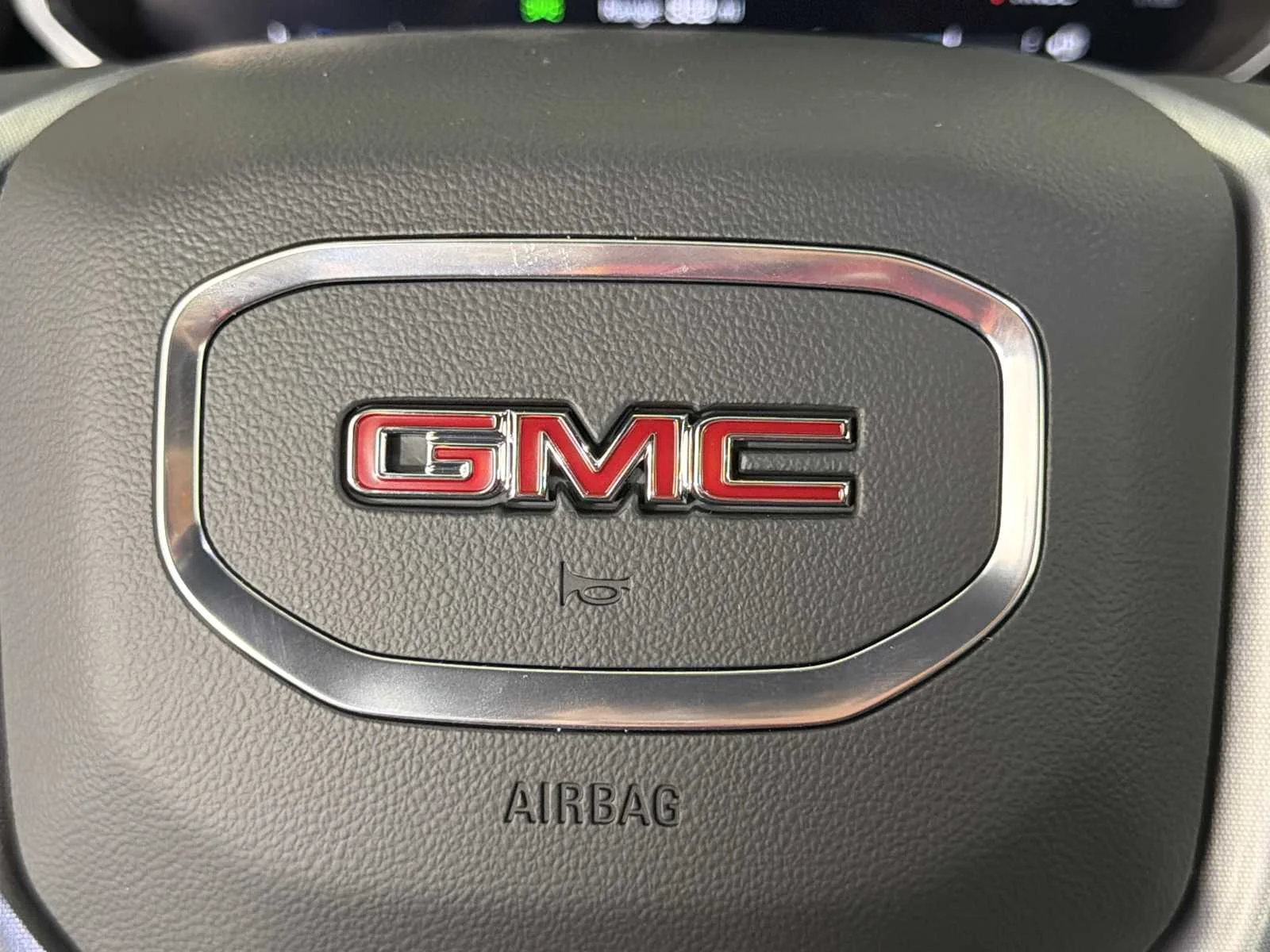 New 2026 Glacier White Tricoat GMC SLT image 22