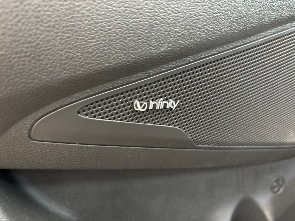 Used 2020 Silver Hyundai Limited image 21