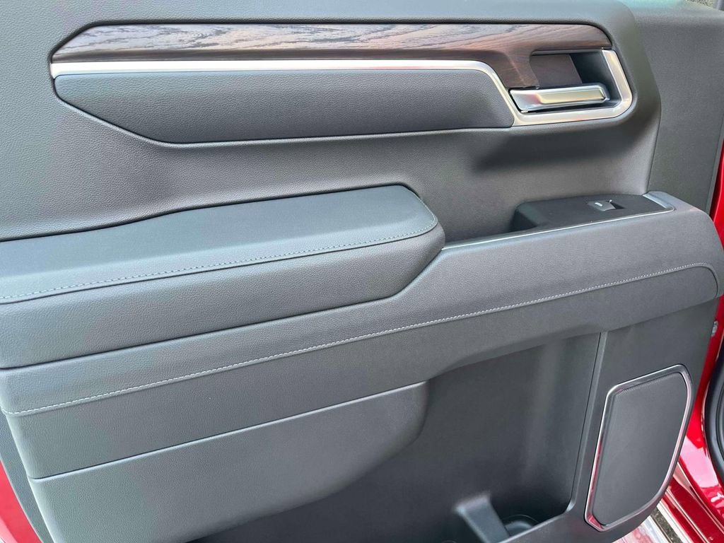 2026 GMC Sierra 1500 SLT - Photo 16