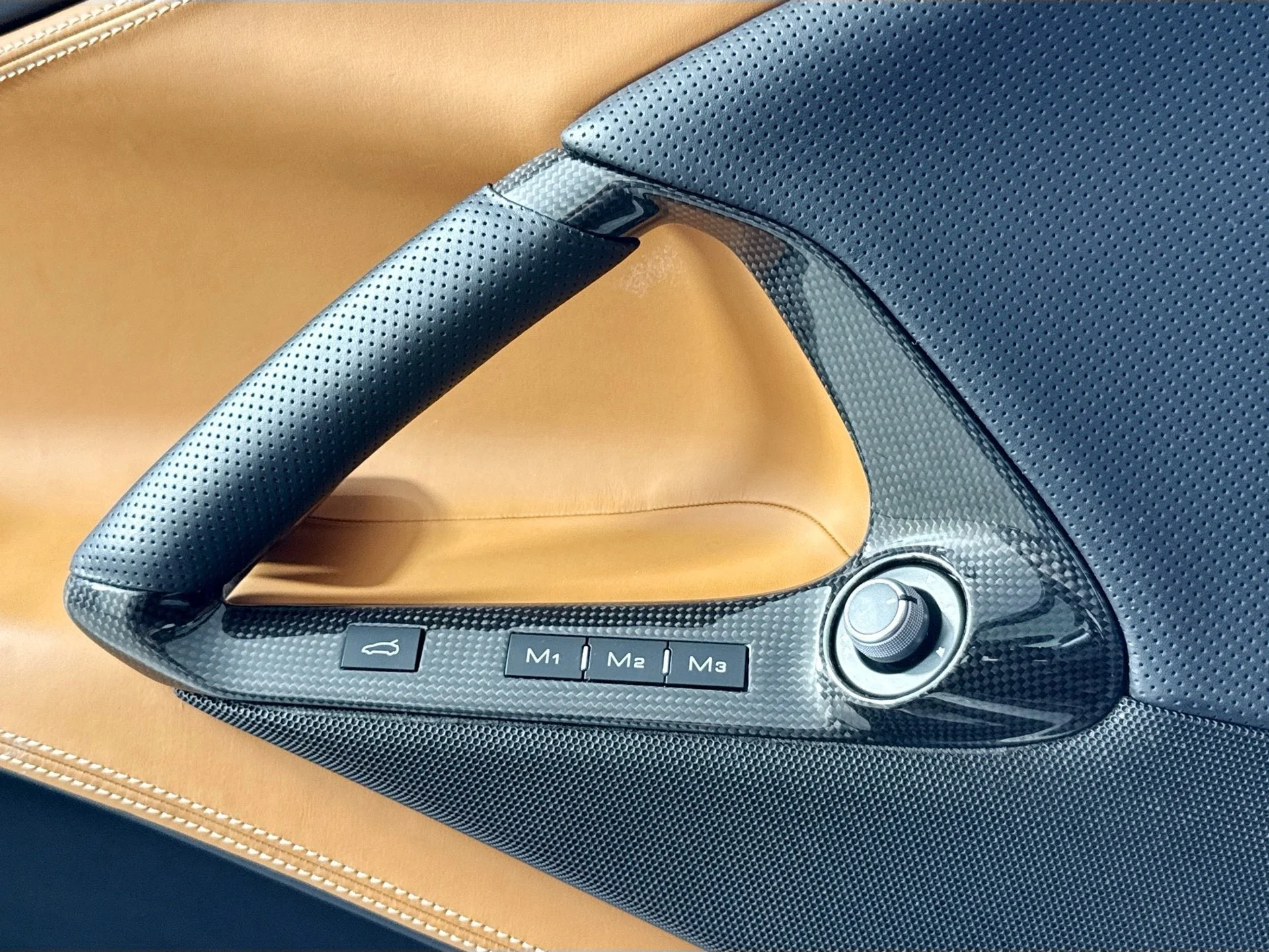 2021 Ferrari 812 GTS Base - Photo 27