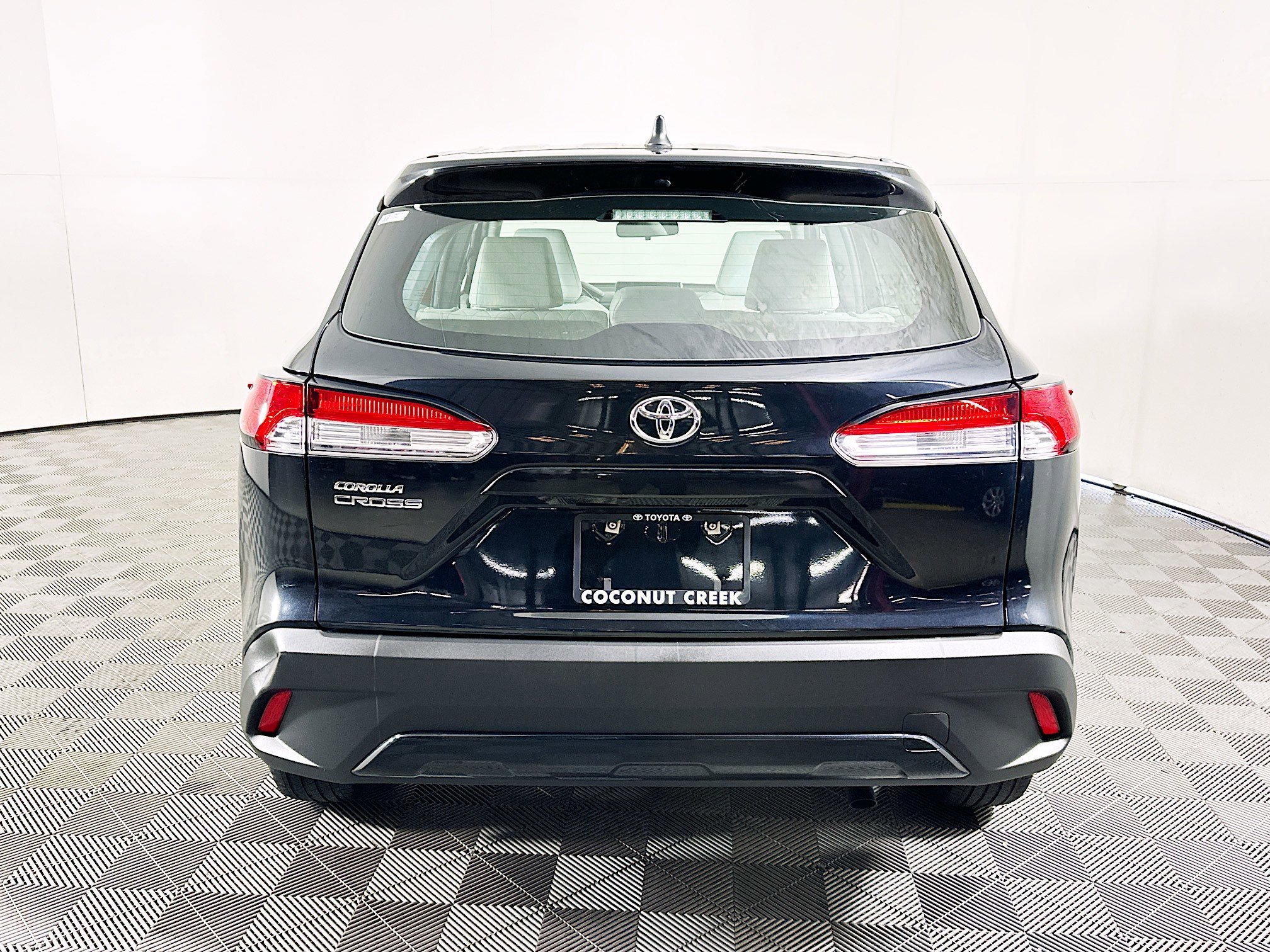 2023 Toyota Corolla thumbnail 6