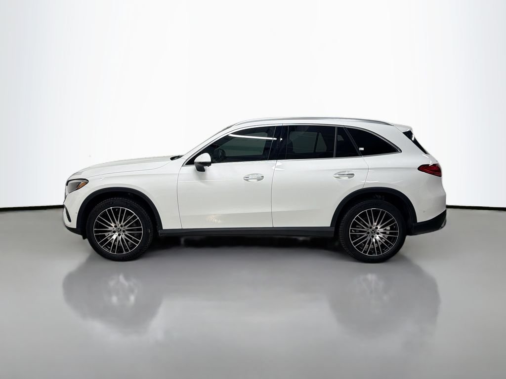 Used 2026 White Mercedes-Benz GLC 300 image 2
