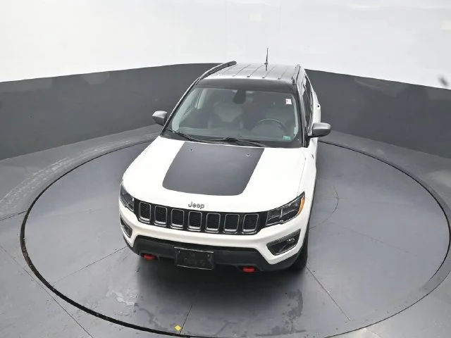 Used 2020 White Jeep Trailhawk image 24