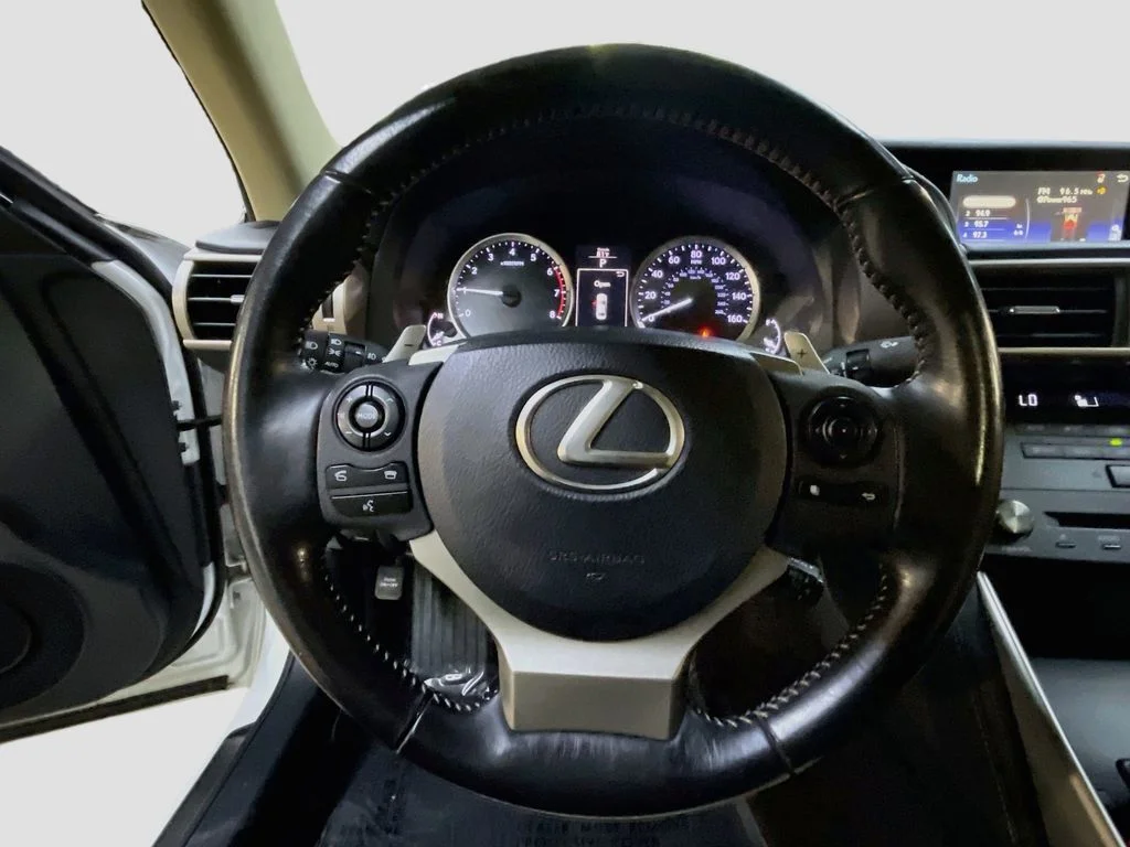 Used 2016 White Lexus 200t image 11
