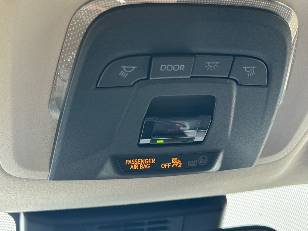 2026 Toyota Corolla LE - Photo 30