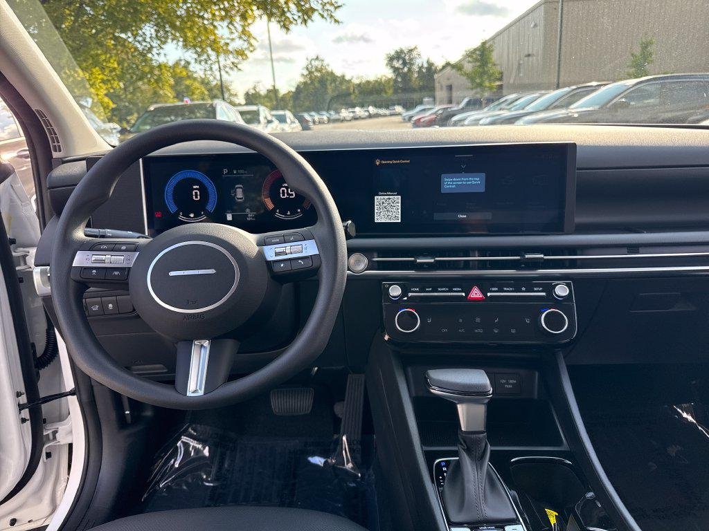 New 2026 White Hyundai SEL Plus AWD image 15