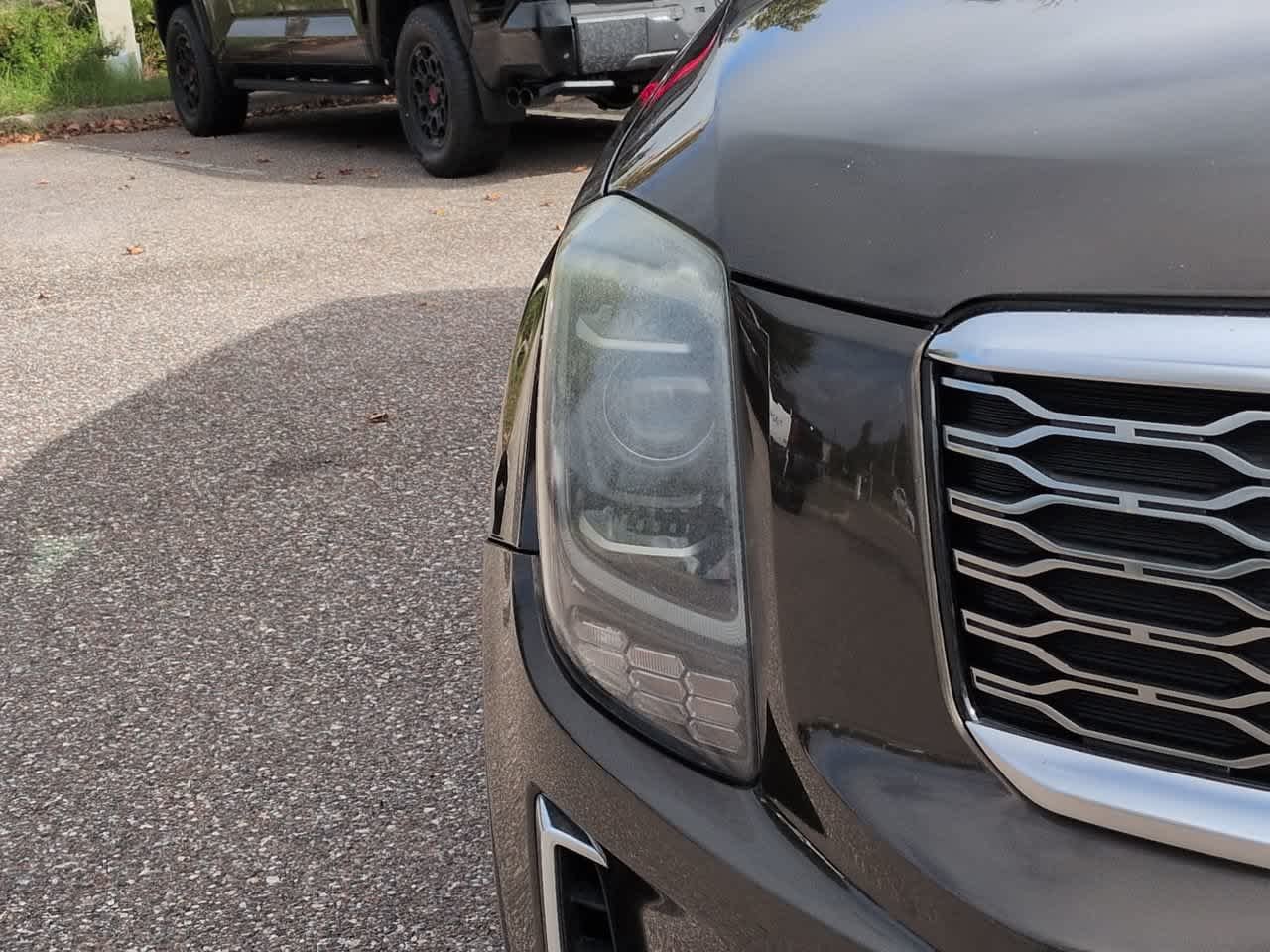 Used 2020 Green Kia EX image 10