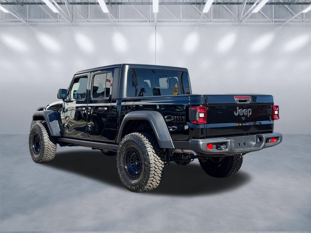 New 2025 Black Clear-Coat Exterior Paint Jeep Sport S image 4