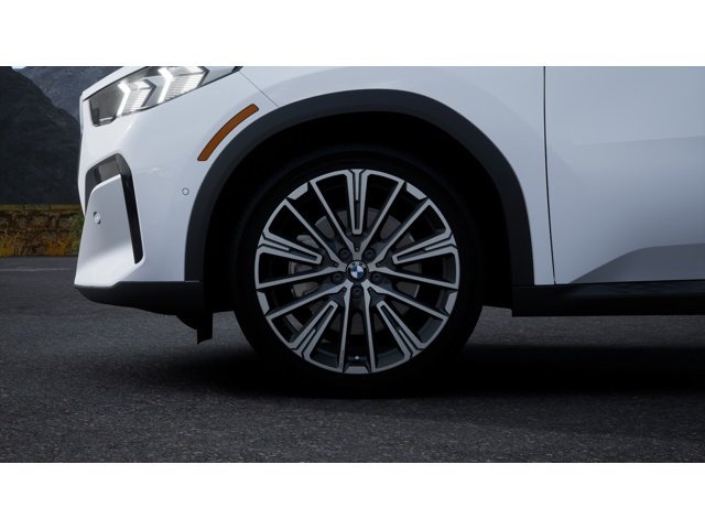 New 2026 Alpine White BMW xDrive28i image 7
