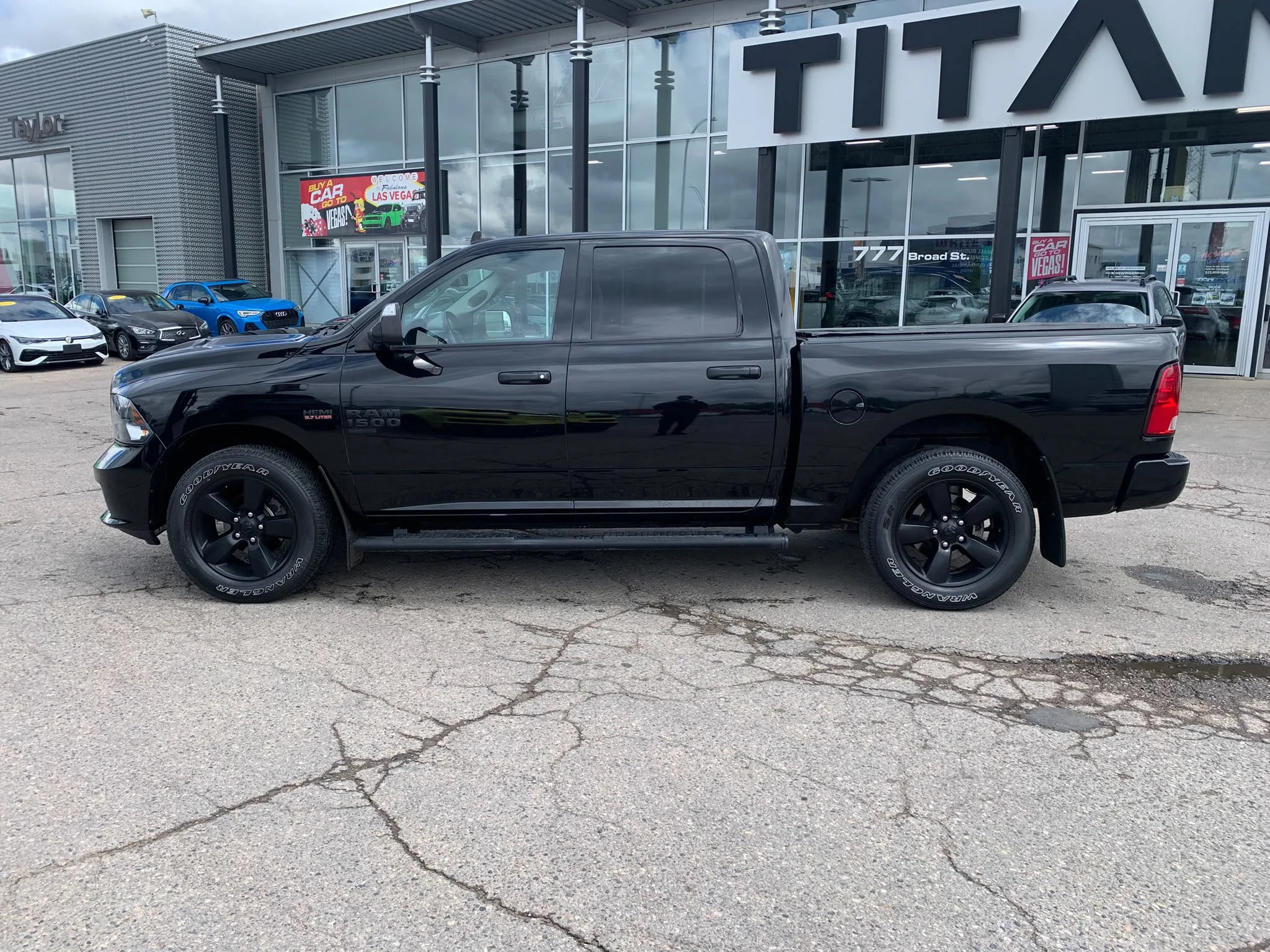 Certified Used 2021 Black Ram Express image 10
