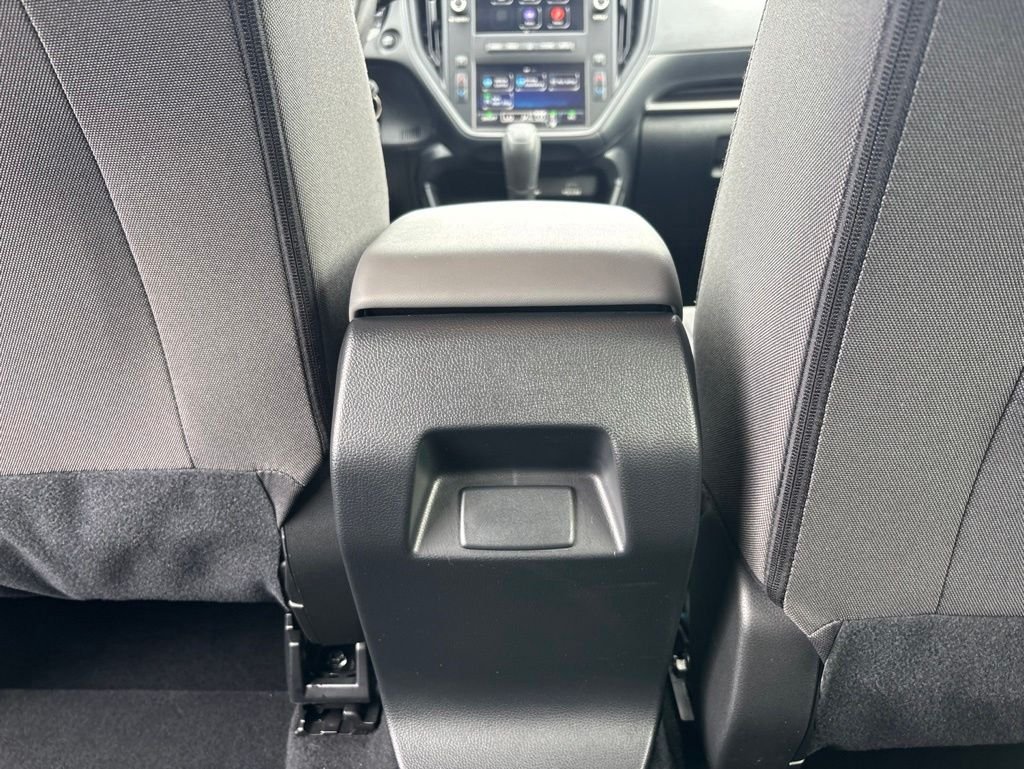 Used 2024 White Subaru Base image 30