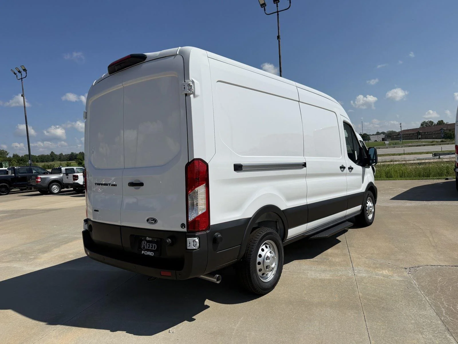 New 2026 Oxford White Ford T-250 148  MED RF 9150 GV image 8