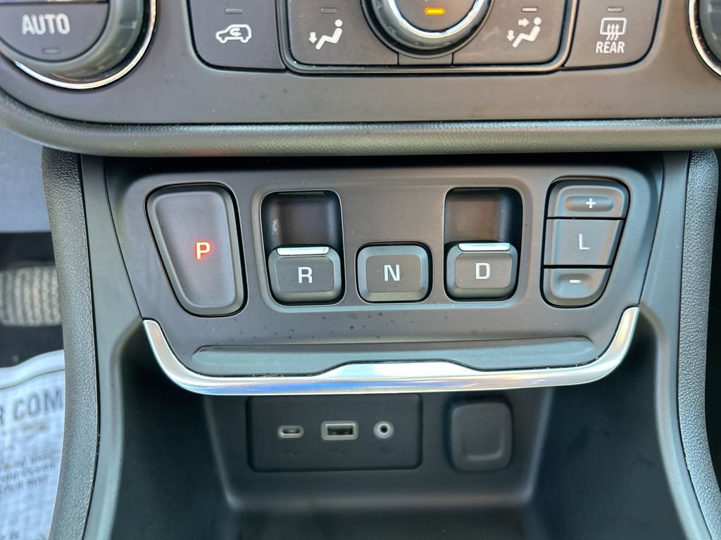 Used 2021 QUICKSILVER METALLIC GMC SLE image 19