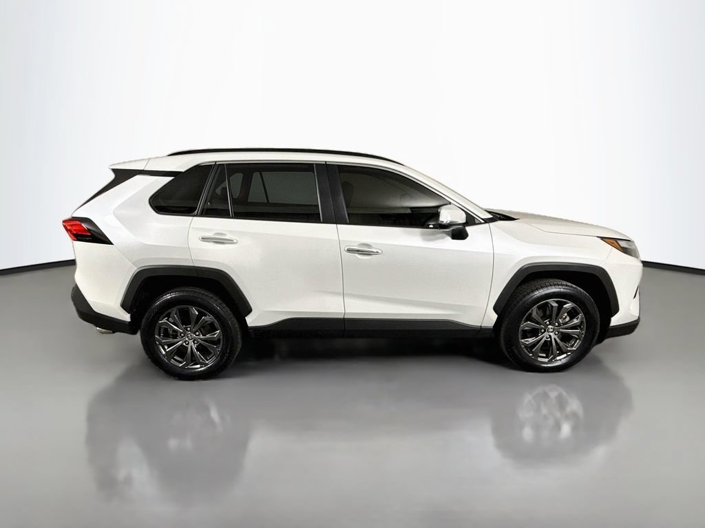 Used 2024  Toyota Hybrid Limited image 8