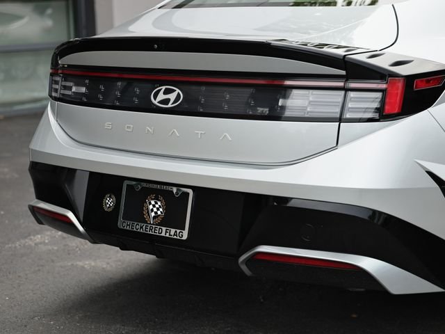 Used 2024 Aero Silver Hyundai SEL image 9