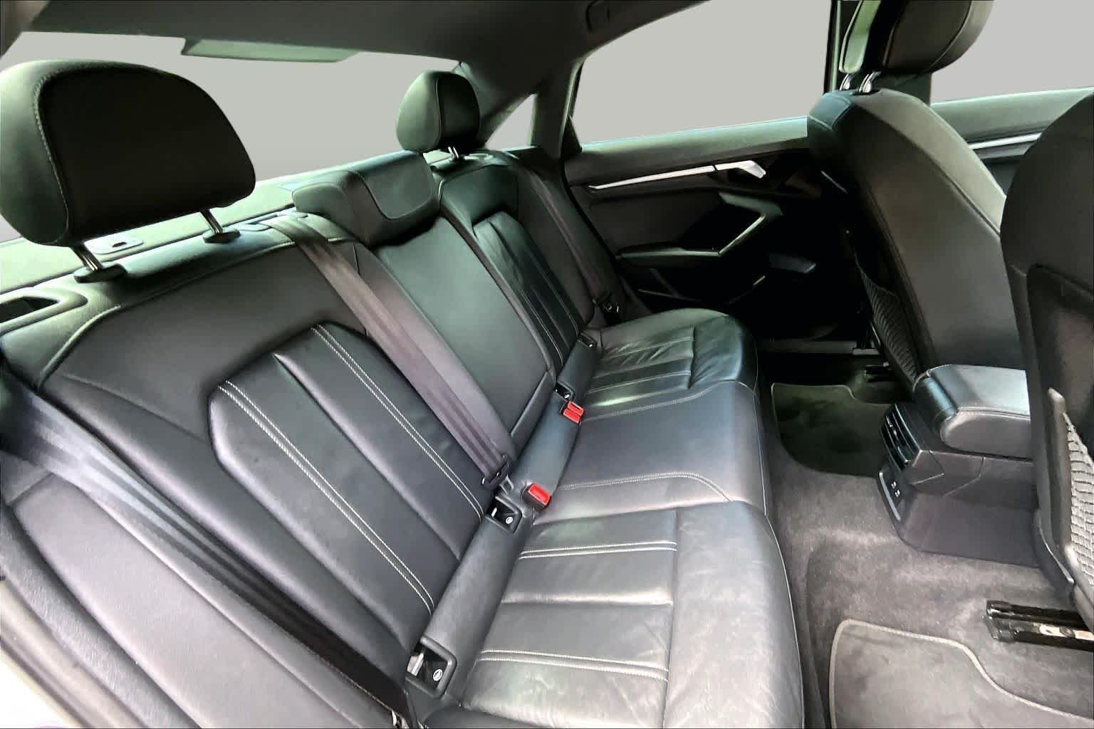 Used 2022 Florett Silver Metallic Audi Premium image 20