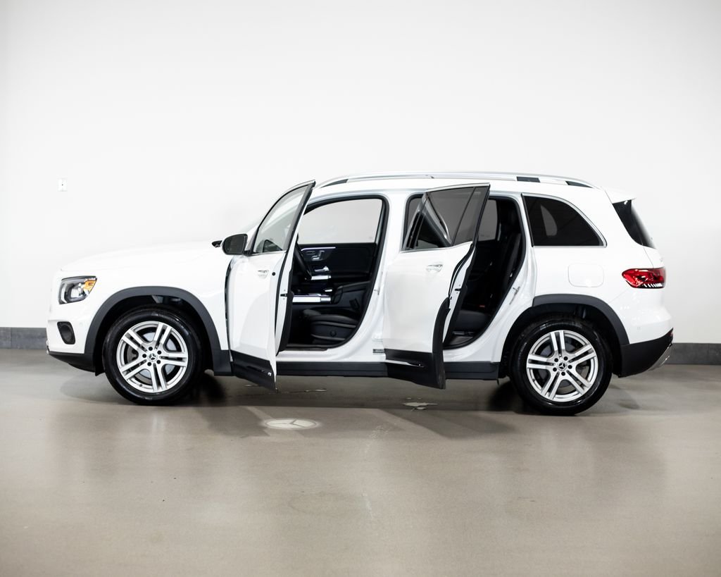 Certified Used 2023 White Mercedes-Benz GLB 250 image 3