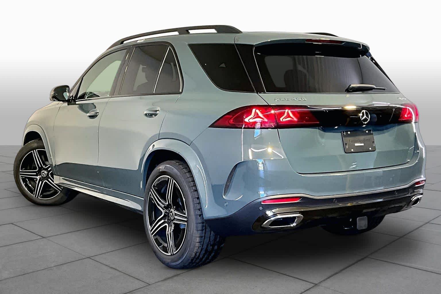 New 2027 Dark Petrol Mercedes-Benz GLE 450 image 3