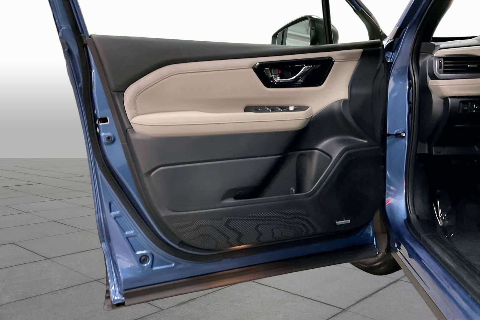 Used 2025 Horizon Blue Pearl Subaru Limited image 21