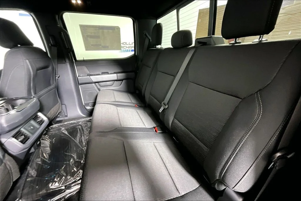 New 2026 Oxford White Ford XLT image 10